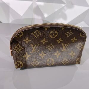 Louis Vuitton Cosmetic Pouch Monogram Canvas GM Brown